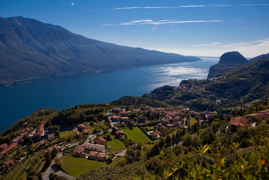Hotel Le Balze - Aktiv & Wellness Tremosine Exterior photo